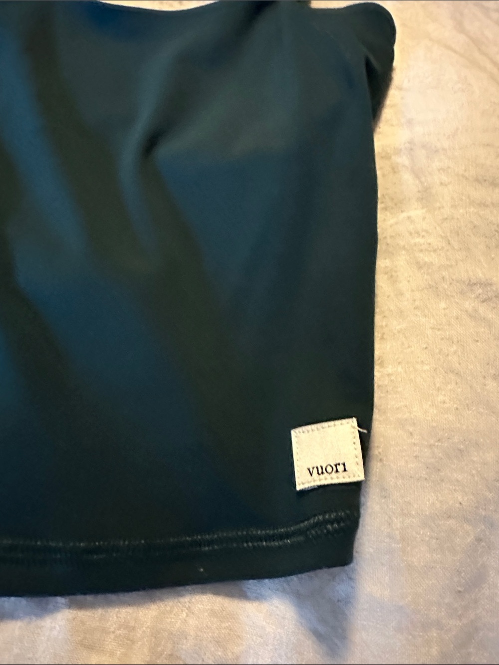 Vuori Daily Crop Tank - Picture 3 of 5